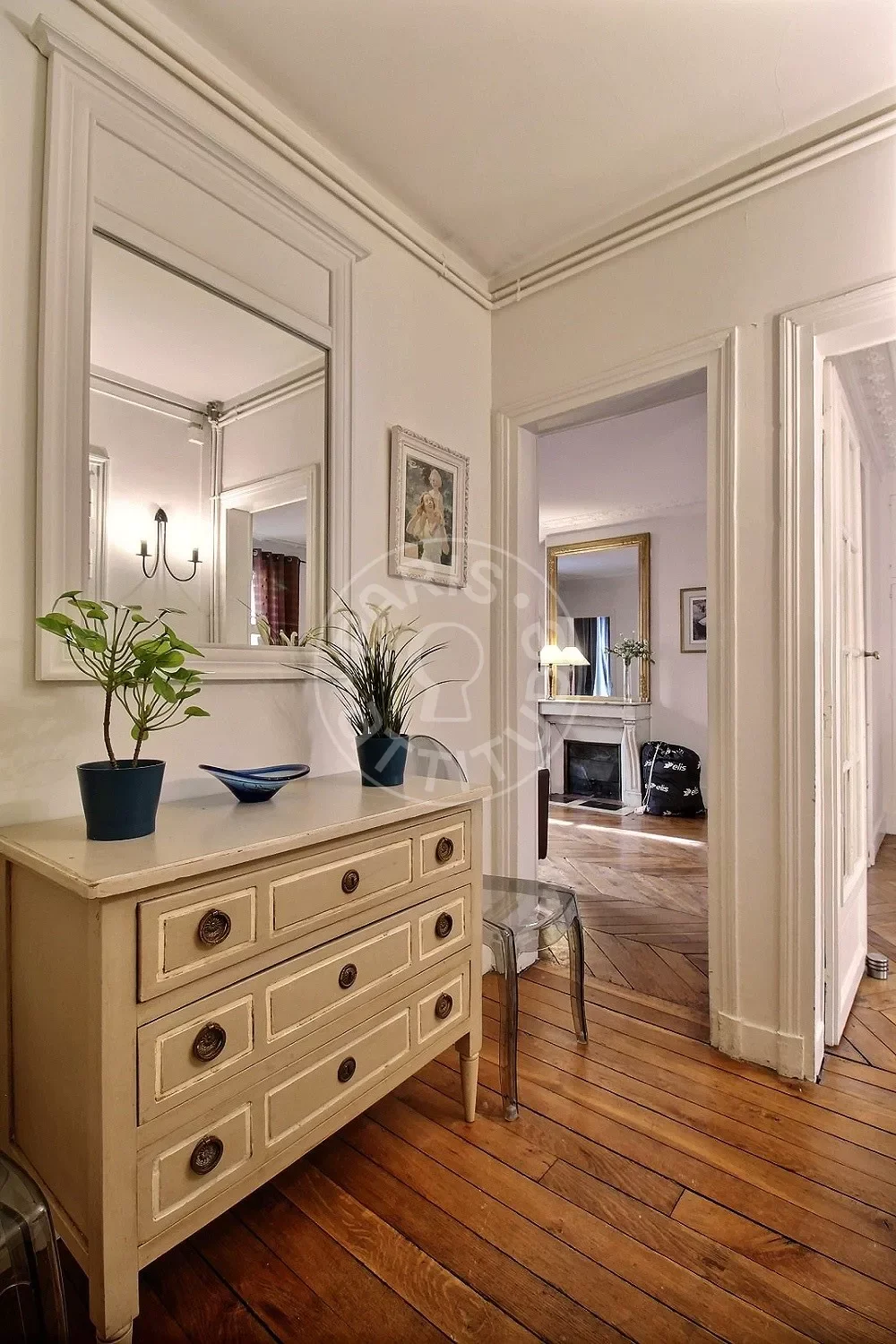 Appartement Rue Jean Mermoz à Paris