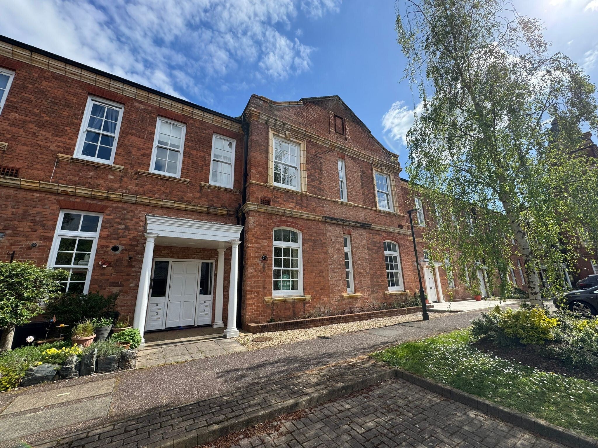 Flat South Grange in Exeter