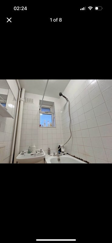 Room Sceptre Road in Greater London