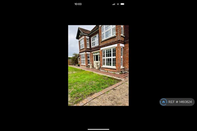 Room Maxted Road in Maidstone
