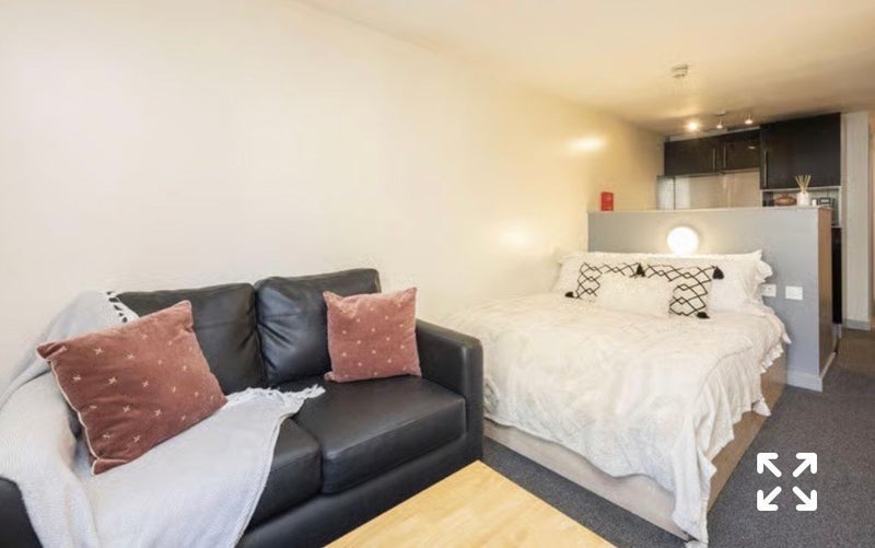 Room Dighton Street in Bristol