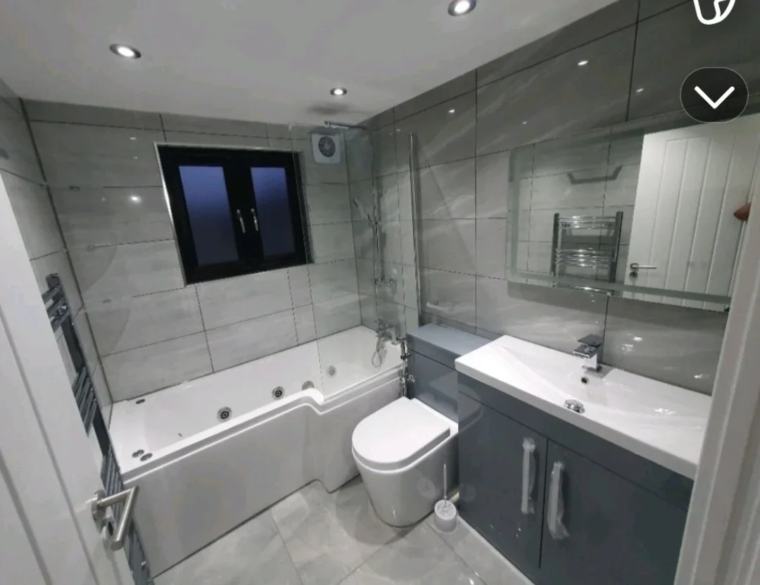 Room Hayling Road in Three Rivers