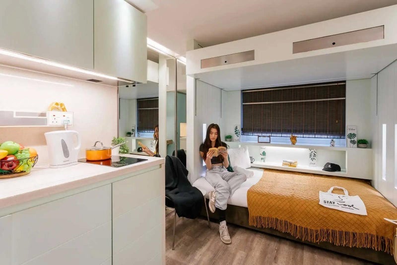 Room Chalk Farm Road in Greater London