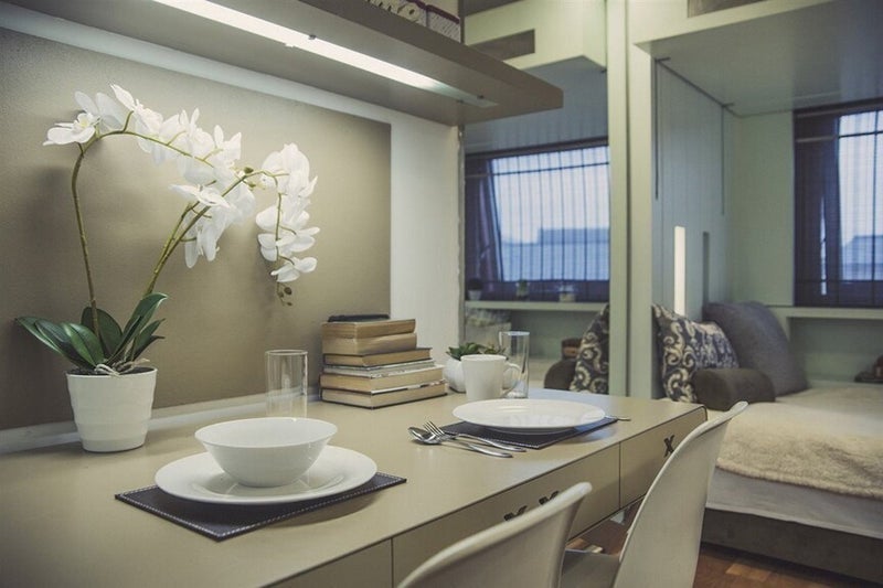 Room Chalk Farm Road in Greater London