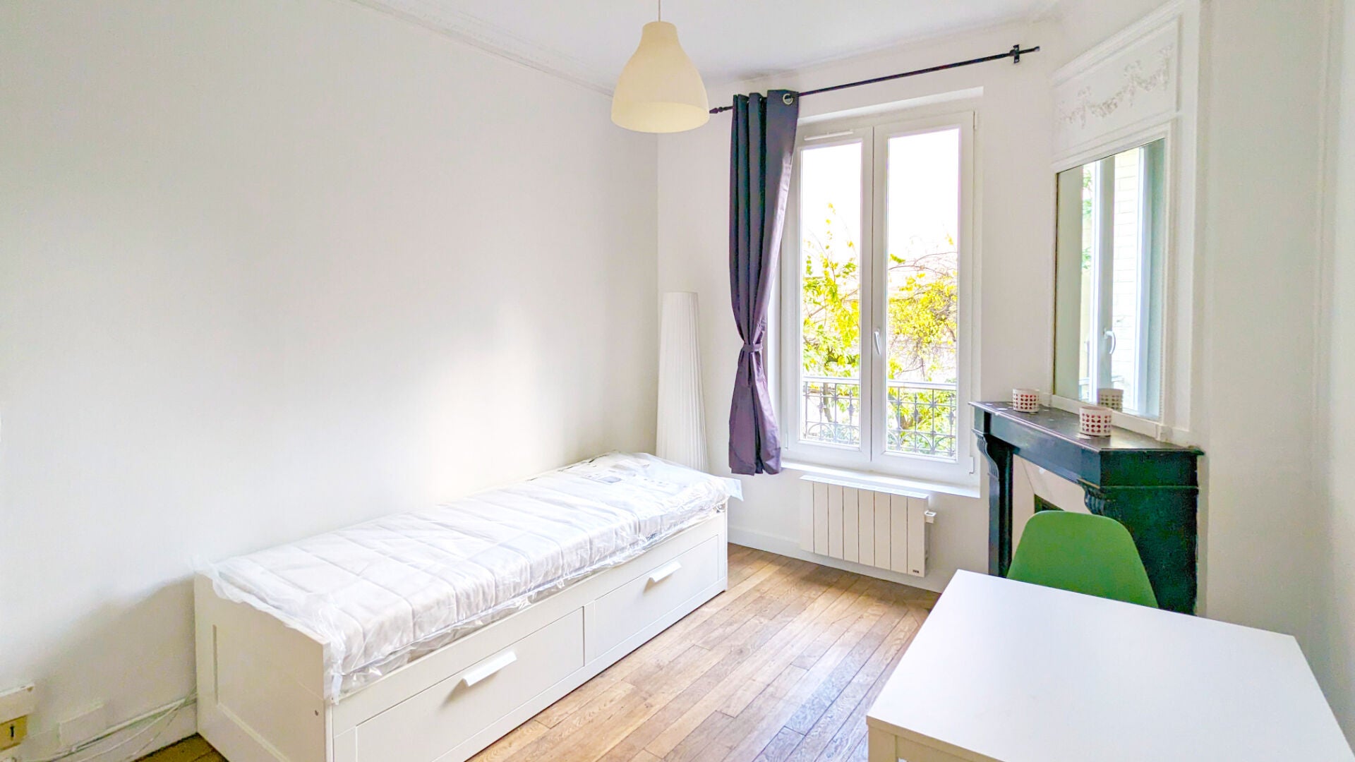 Appartement Rue Paulette Jacquier à Paris