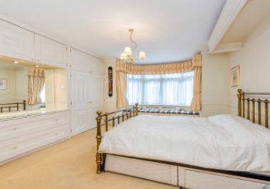 Room Blenheim Road in Greater London