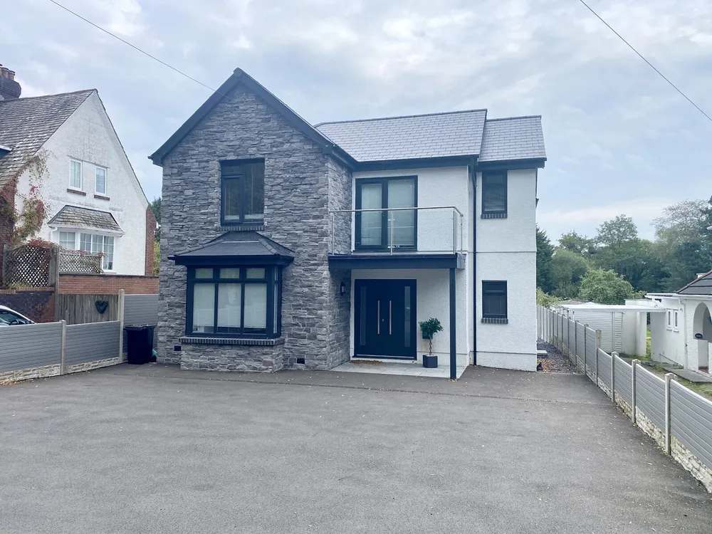 House Clydach Road in Clydach