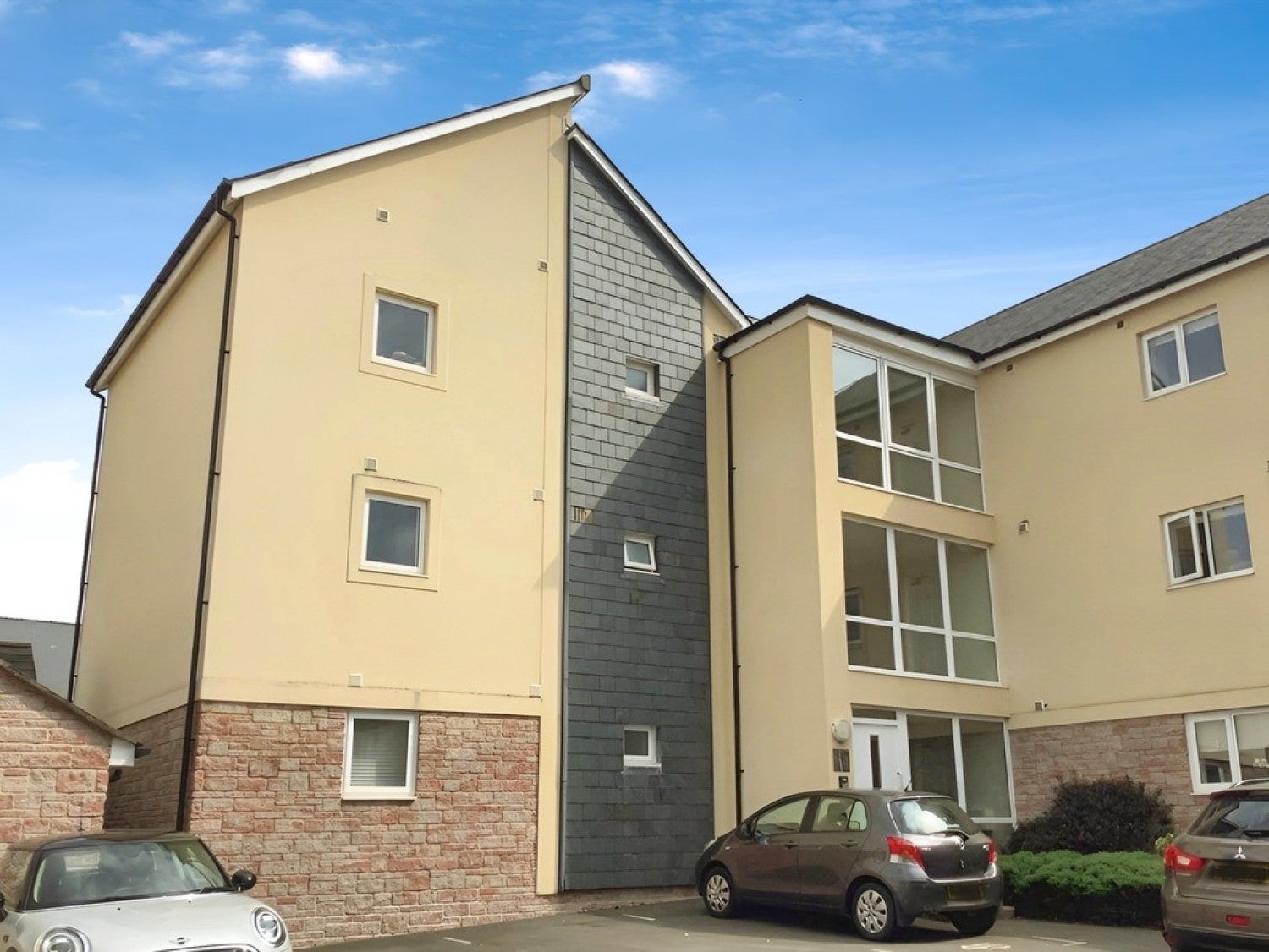 Flat Younghayes Road in Exeter