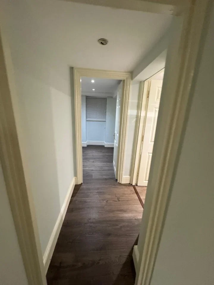 Flat Bedford Hill in Greater London