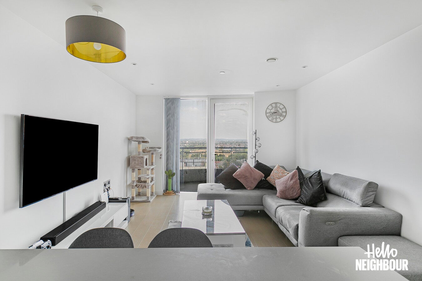 Flat Cambridge Road in Greater London