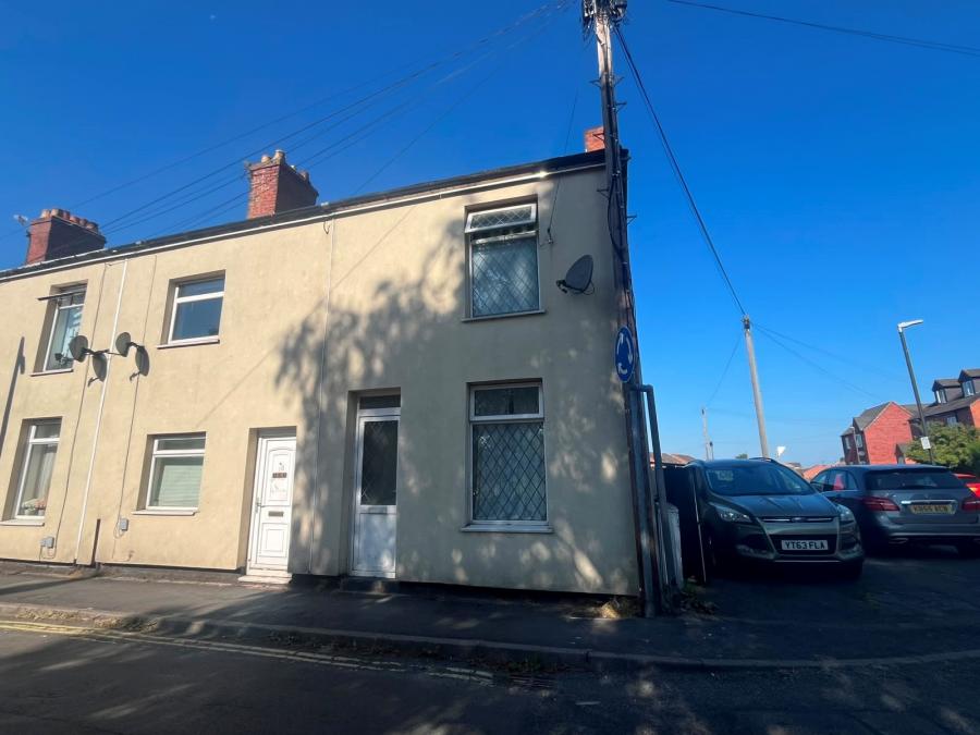 House Oversetts Road in South Derbyshire