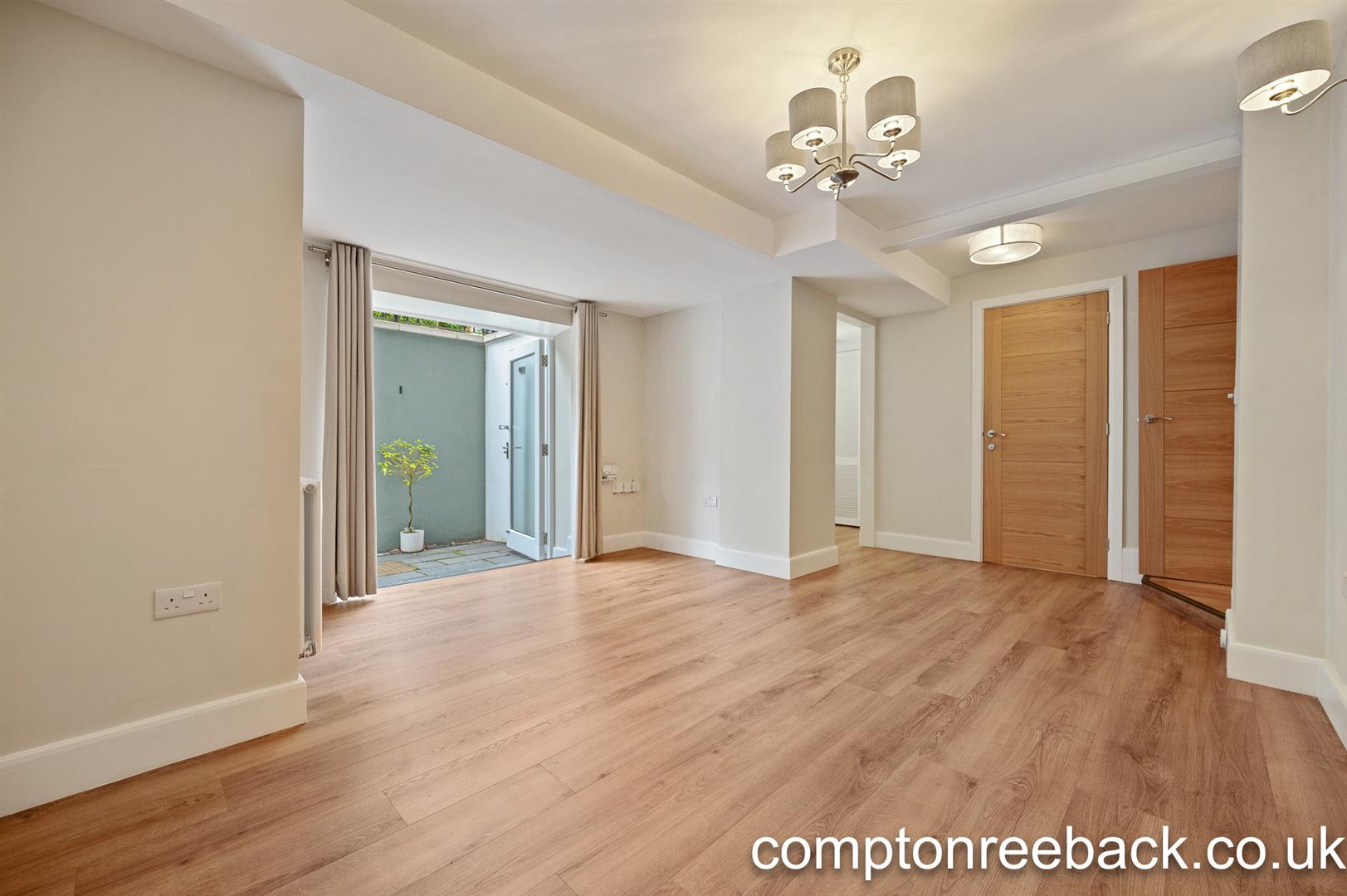 Flat Compayne Gardens in Greater London