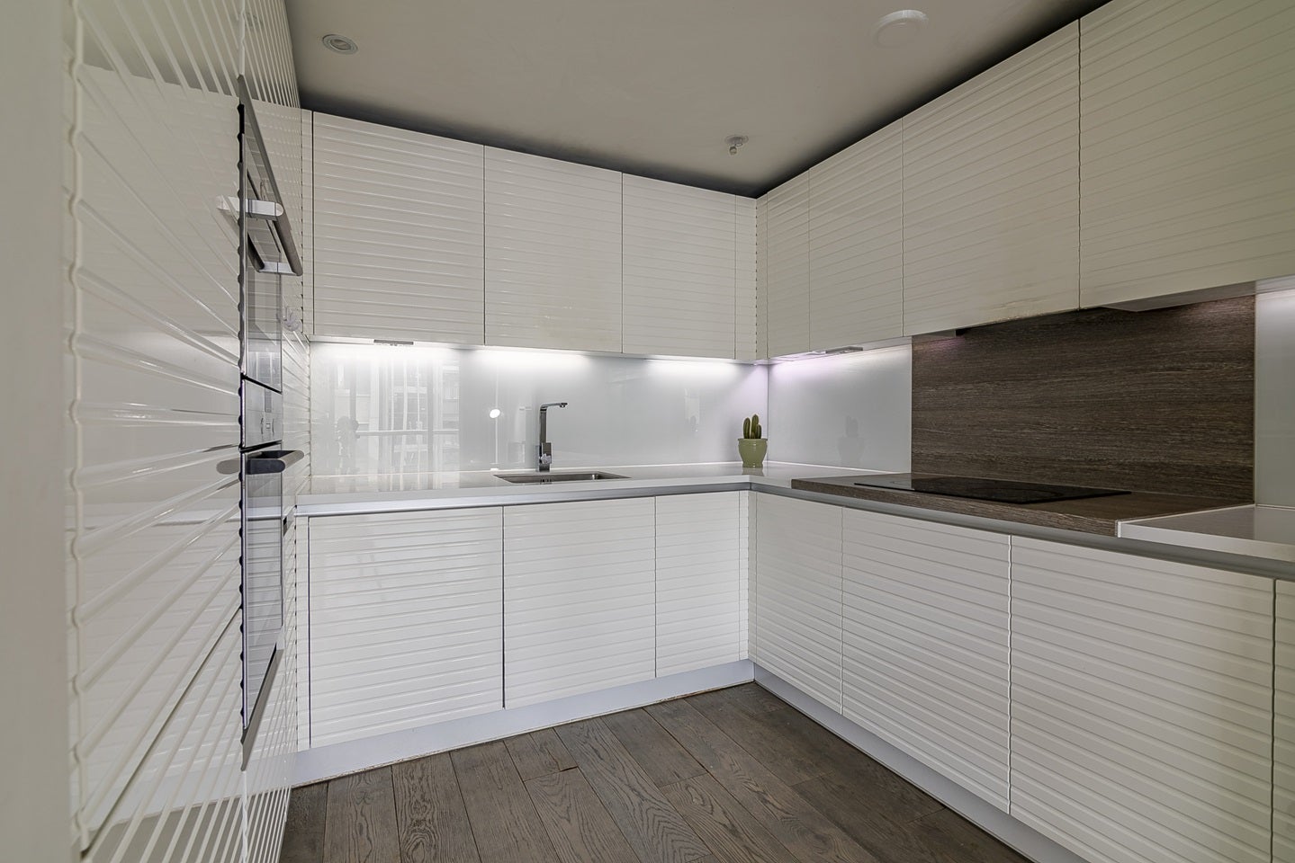 Flat Lever Street in Greater London
