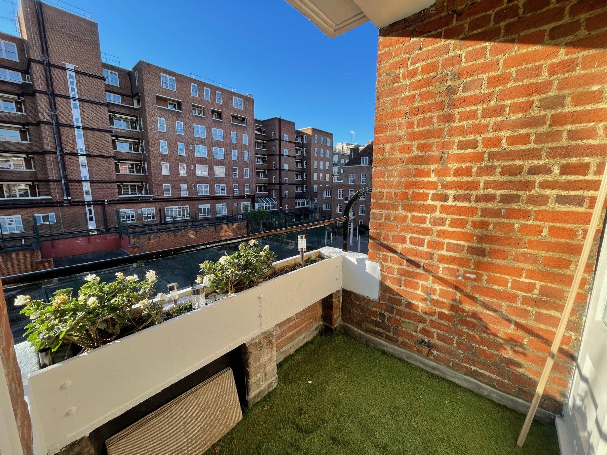 Flat Werrington Street in London