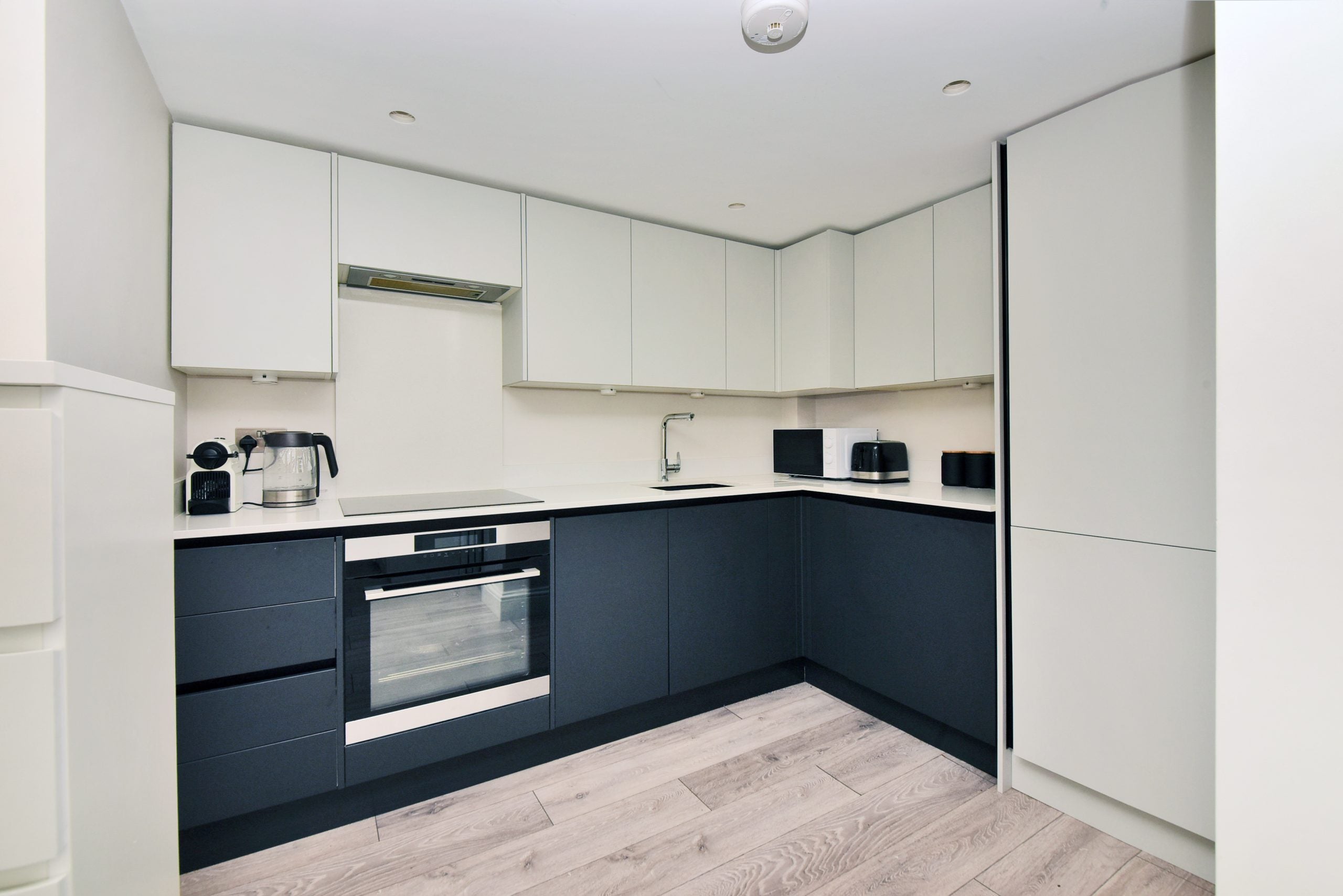 Flat Kent Road in Elmbridge