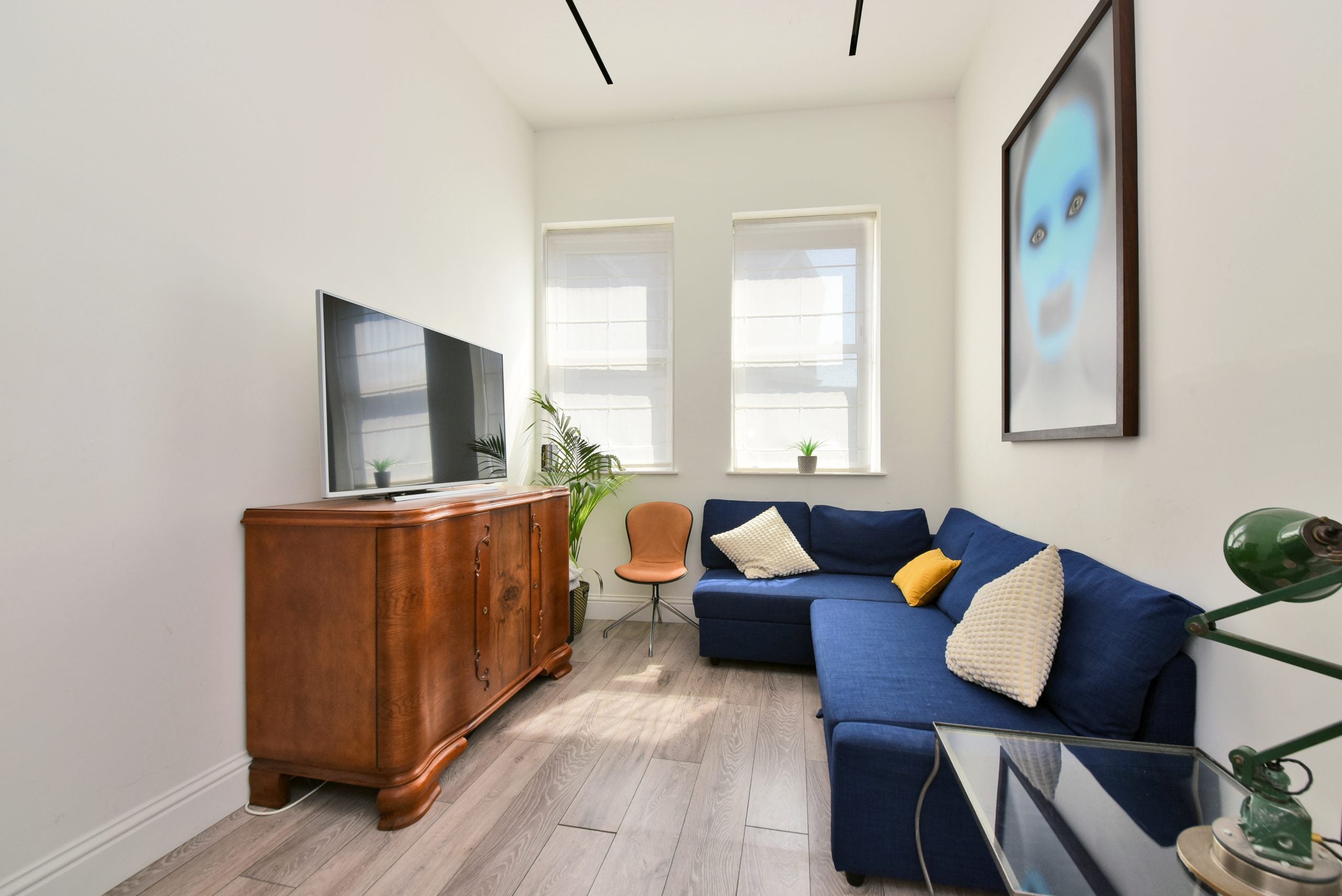 Flat Kent Road in Elmbridge