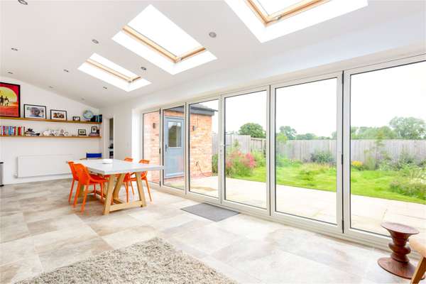House Hoofield Lane in Clotton