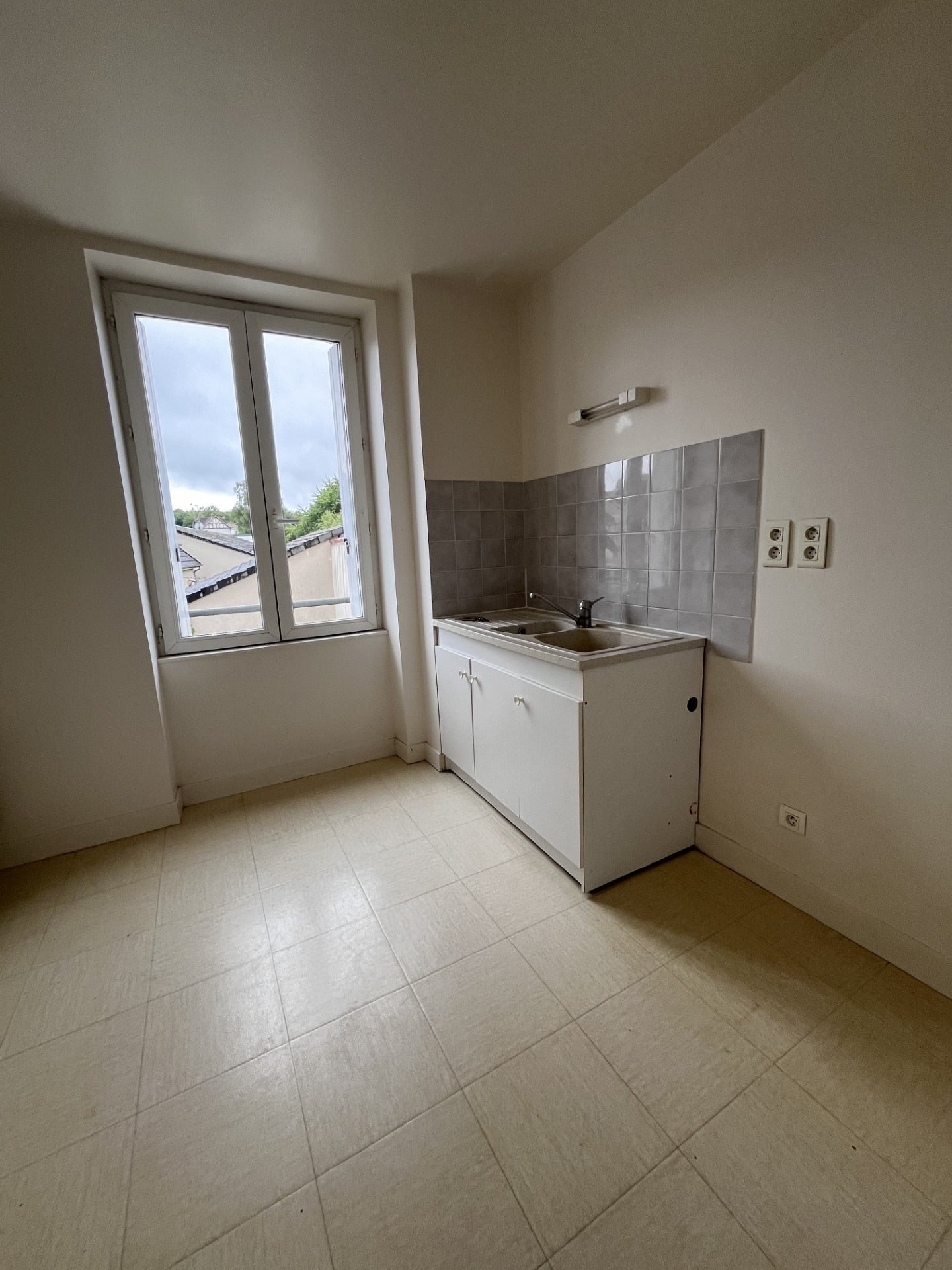 Appartement Rue des Fossés à La Chapelle-d'Angillon