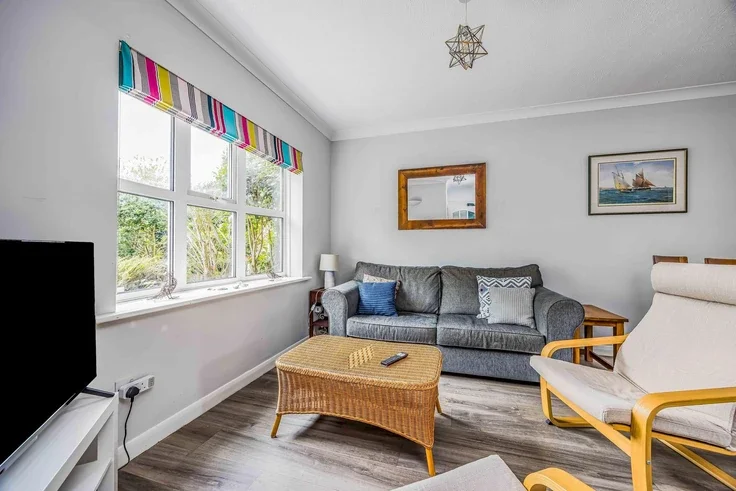 House Cunliffe Close in Chichester