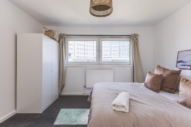 Room Marchbank Road in Greater London