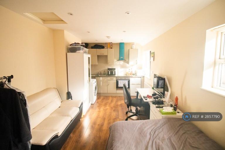 Flat Victoria Avenue in Leicester