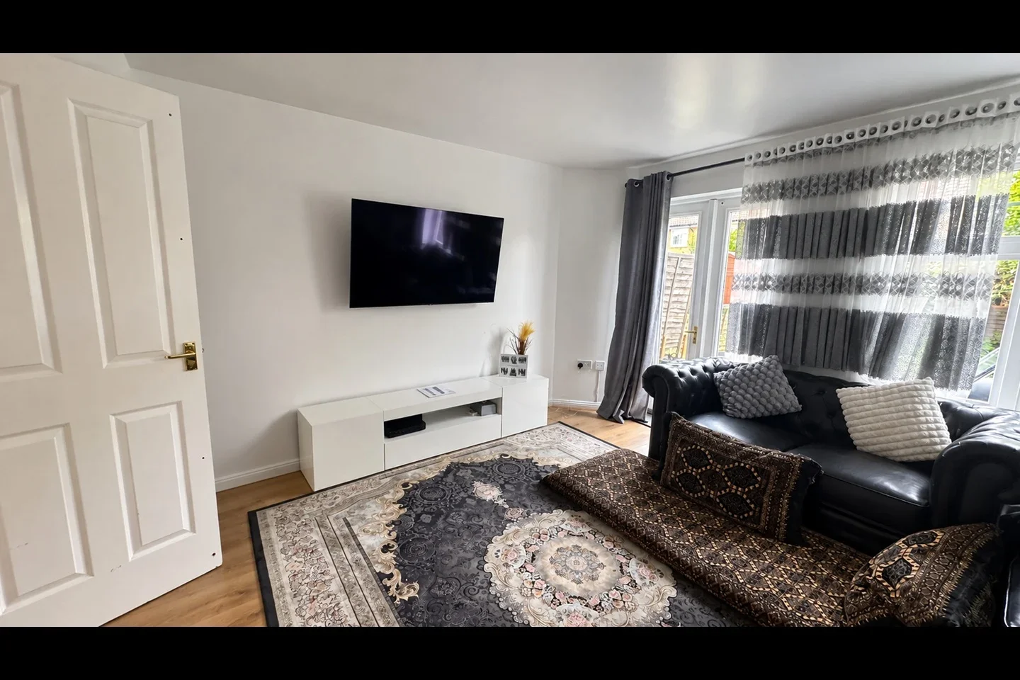 House Garrison Close in Greater London