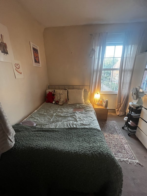 Room Wulfstan Street in Greater London