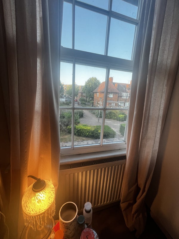 Room Wulfstan Street in Greater London