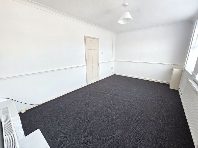 Room High Street in Aldridge