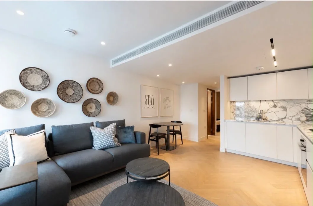 Room Glasshouse Street in City of Westminster