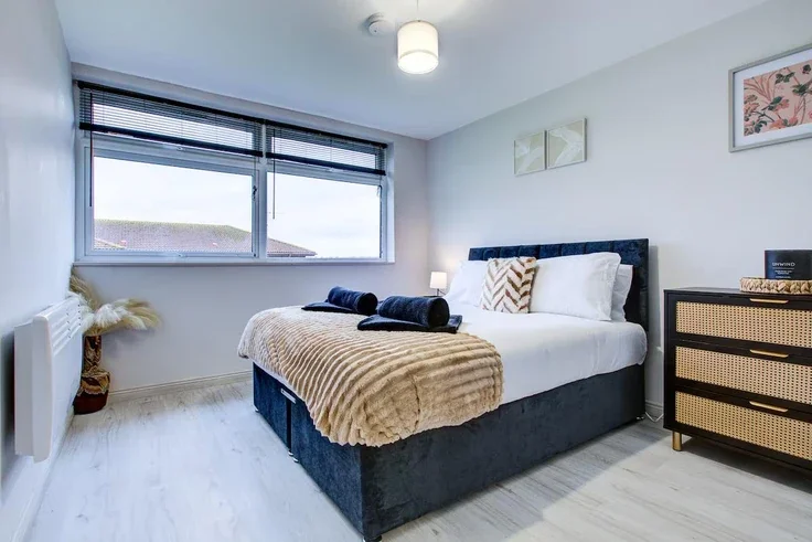 Flat Longland Way in High Wycombe