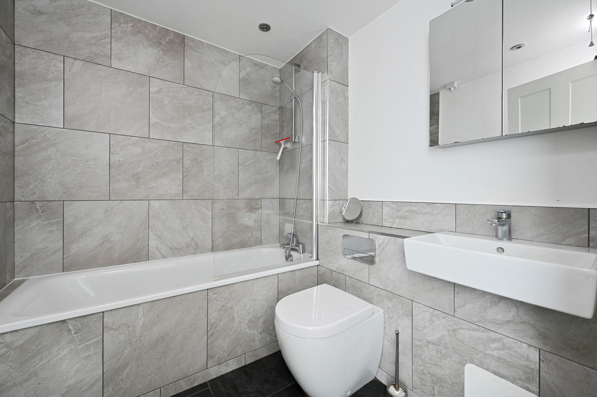 Flat Hayman Crescent in Greater London