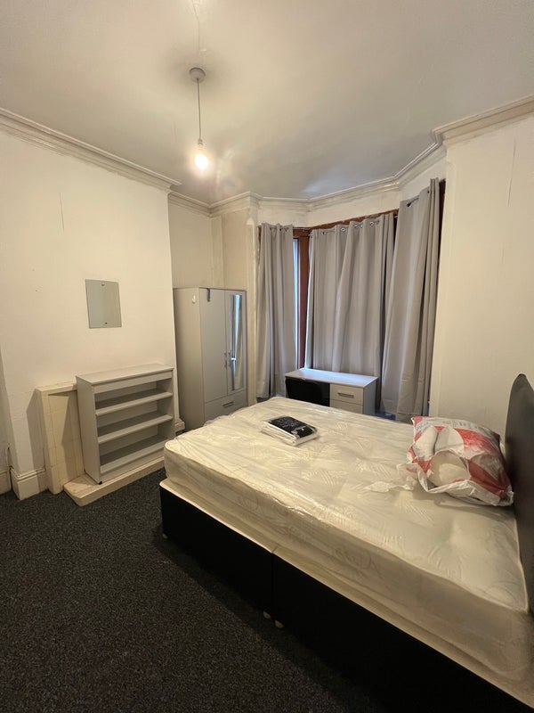 Room Camberwell Terrace in Royal Leamington Spa