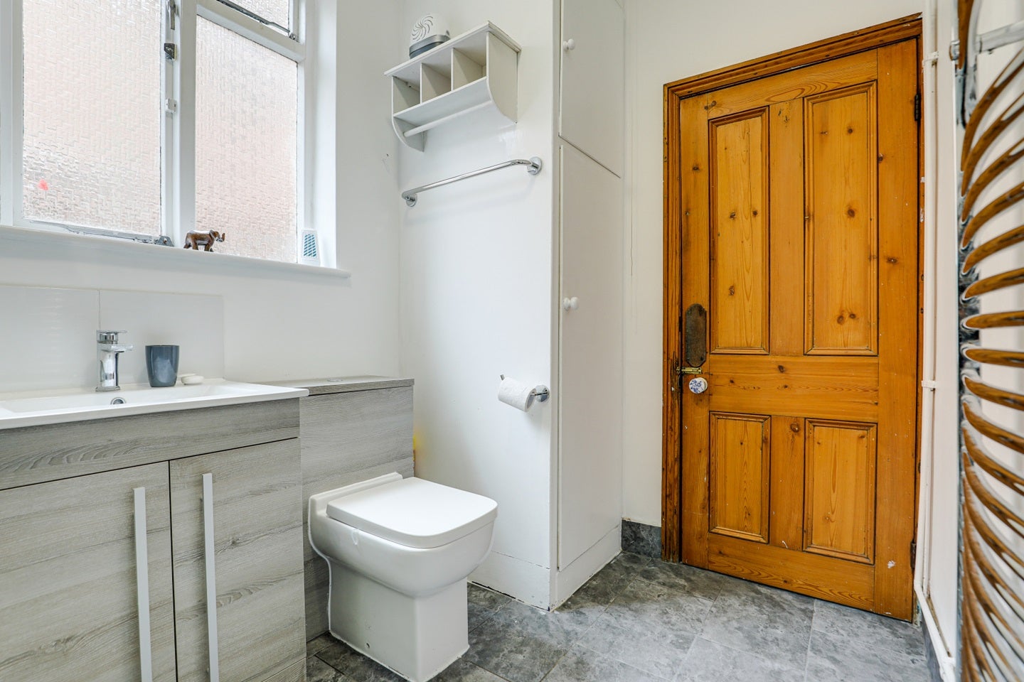 Room Brookhouse Avenue in Leicester