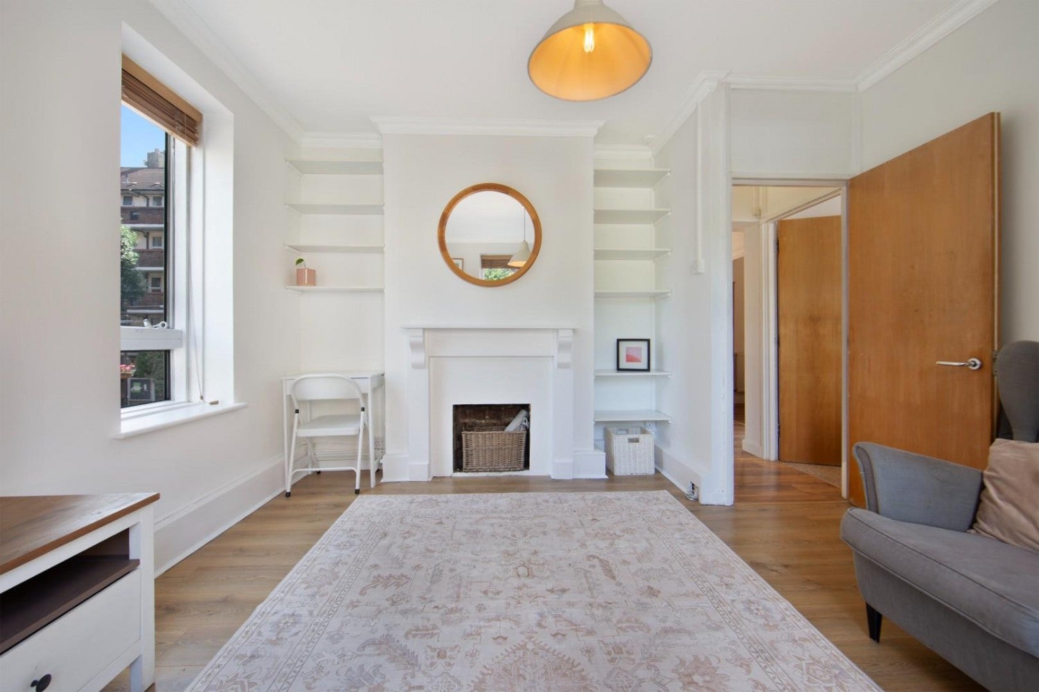 Flat Walters Close in Greater London