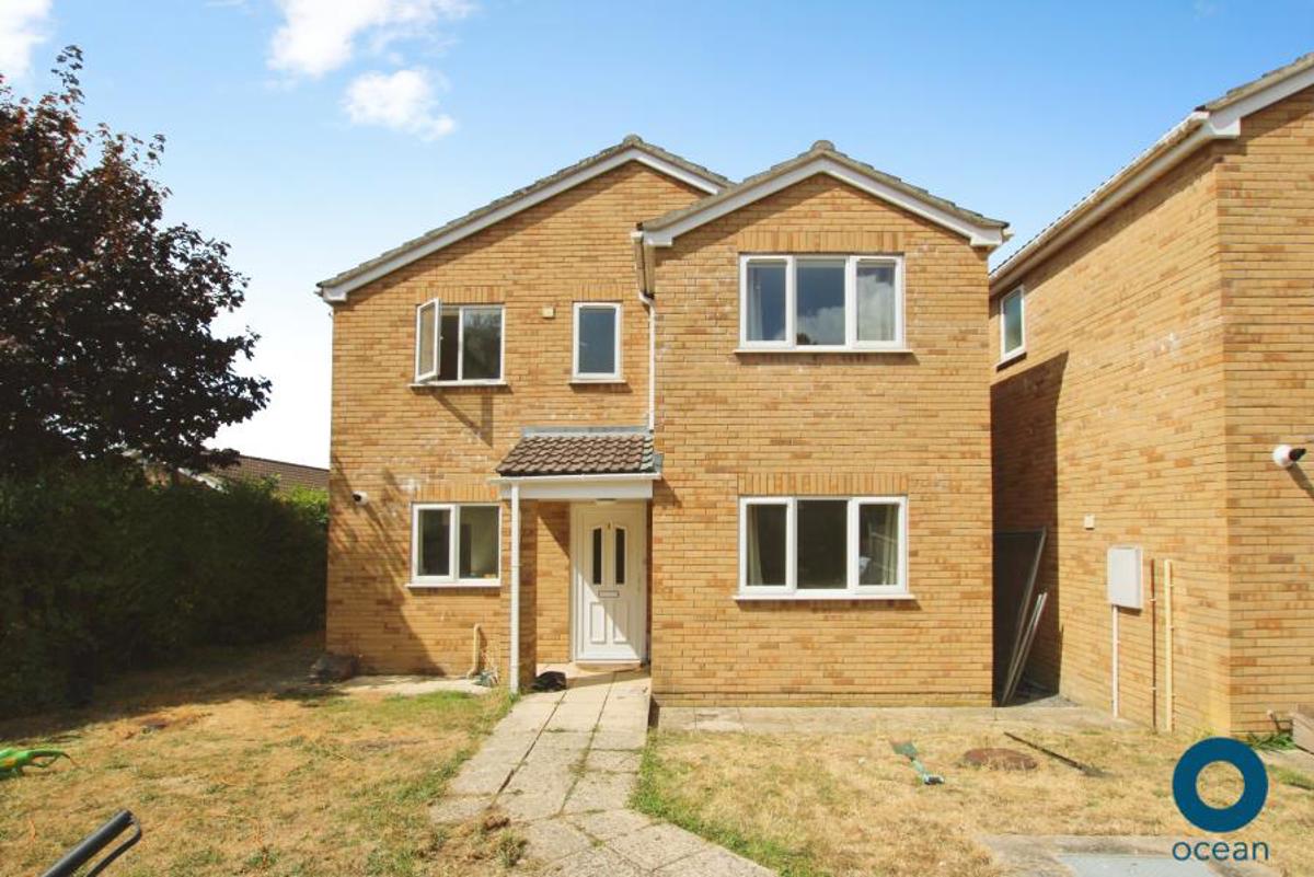 Room Saint Teresas Drive in Chippenham