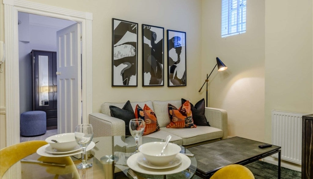Flat Lodge Road in City of Westminster