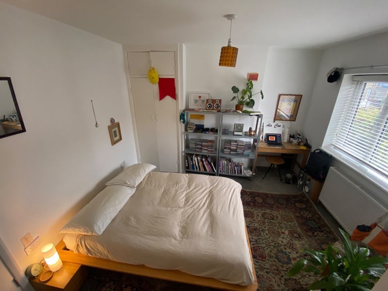 Room Seven Sisters Road in Greater London