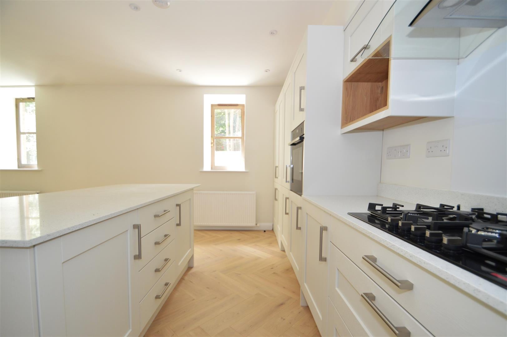 Flat Fairlawn Road in Bristol