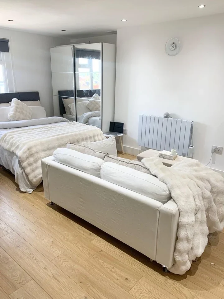 Flat London Road in Greater London