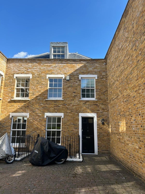 House Lower Richmond Road in Greater London