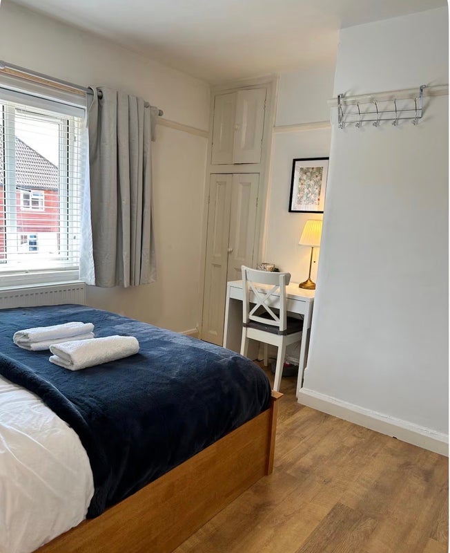 Room Norfolk Road in Manchester