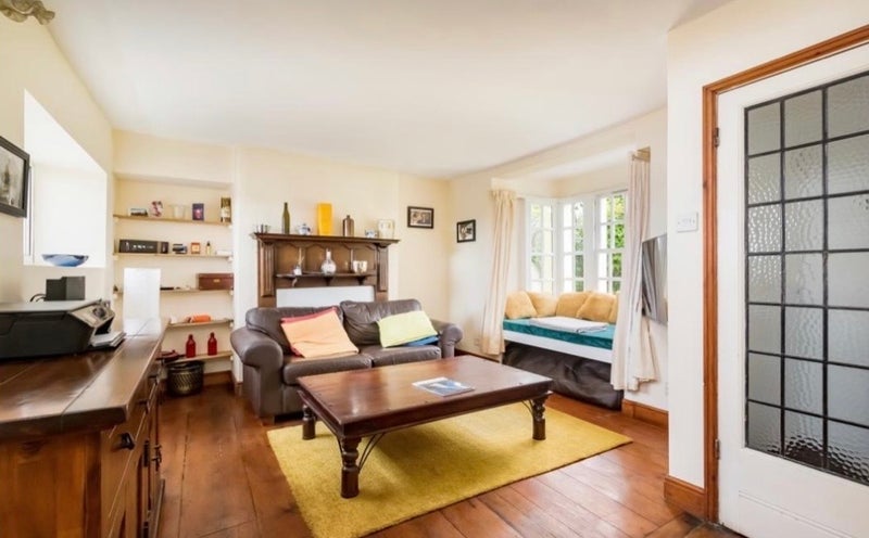 Room Upper Belgrave Road in Bristol