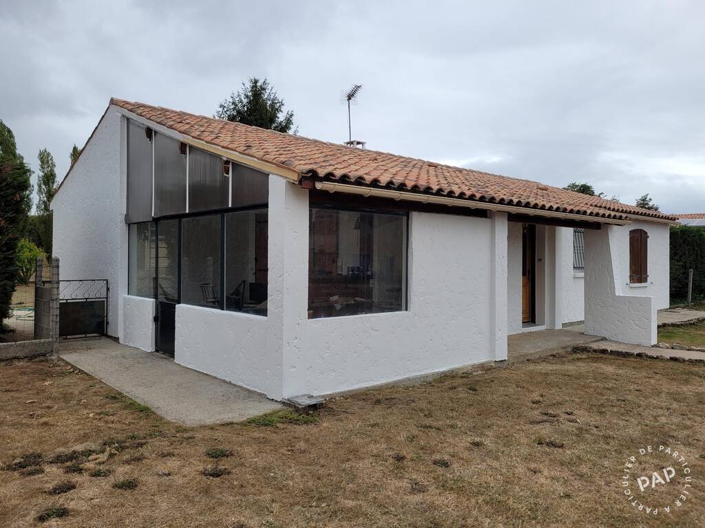 House Rue des Gareilleries in Les Essards
