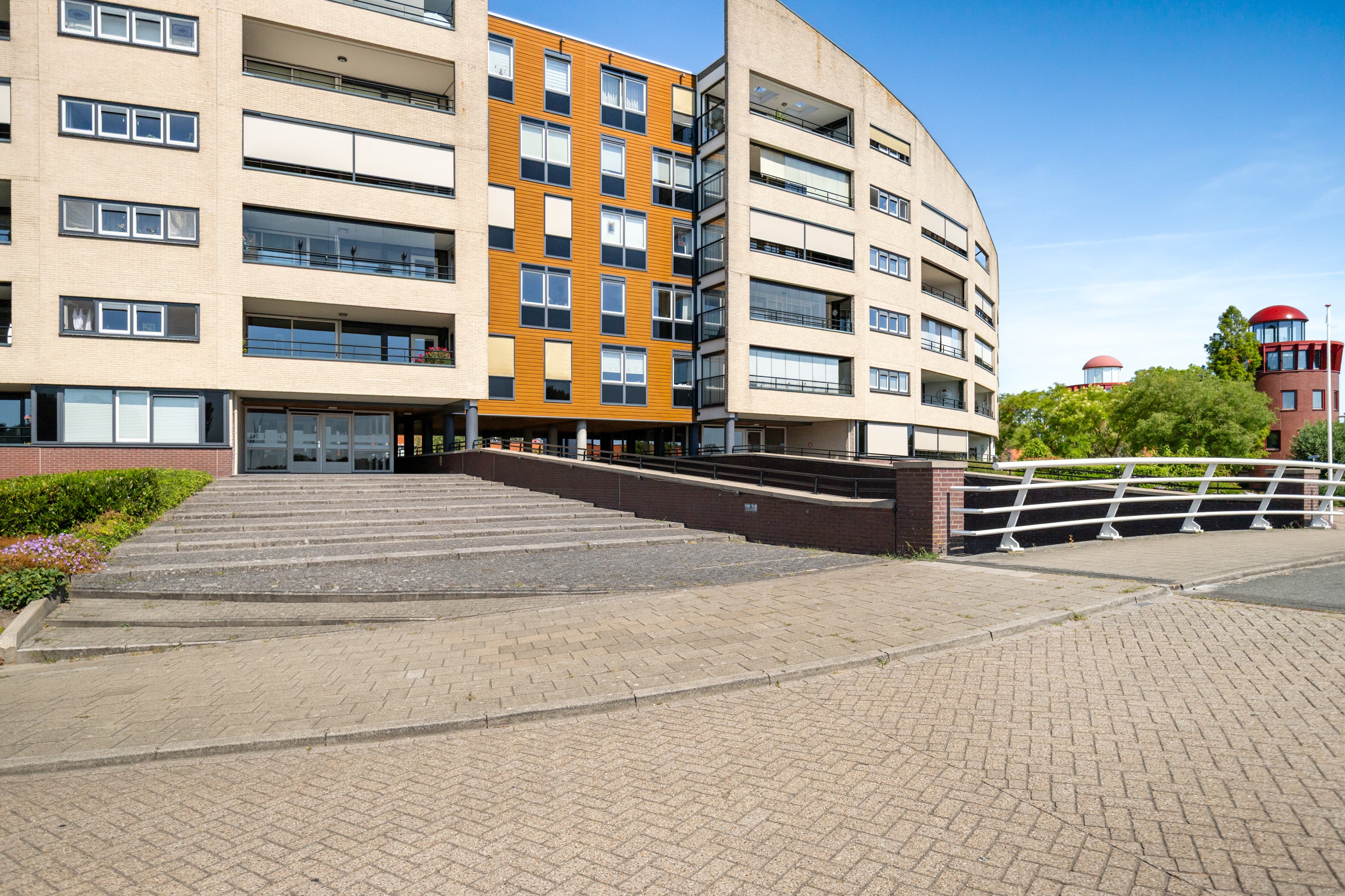 Appartement te koop: Waddenring 185, Barendrecht