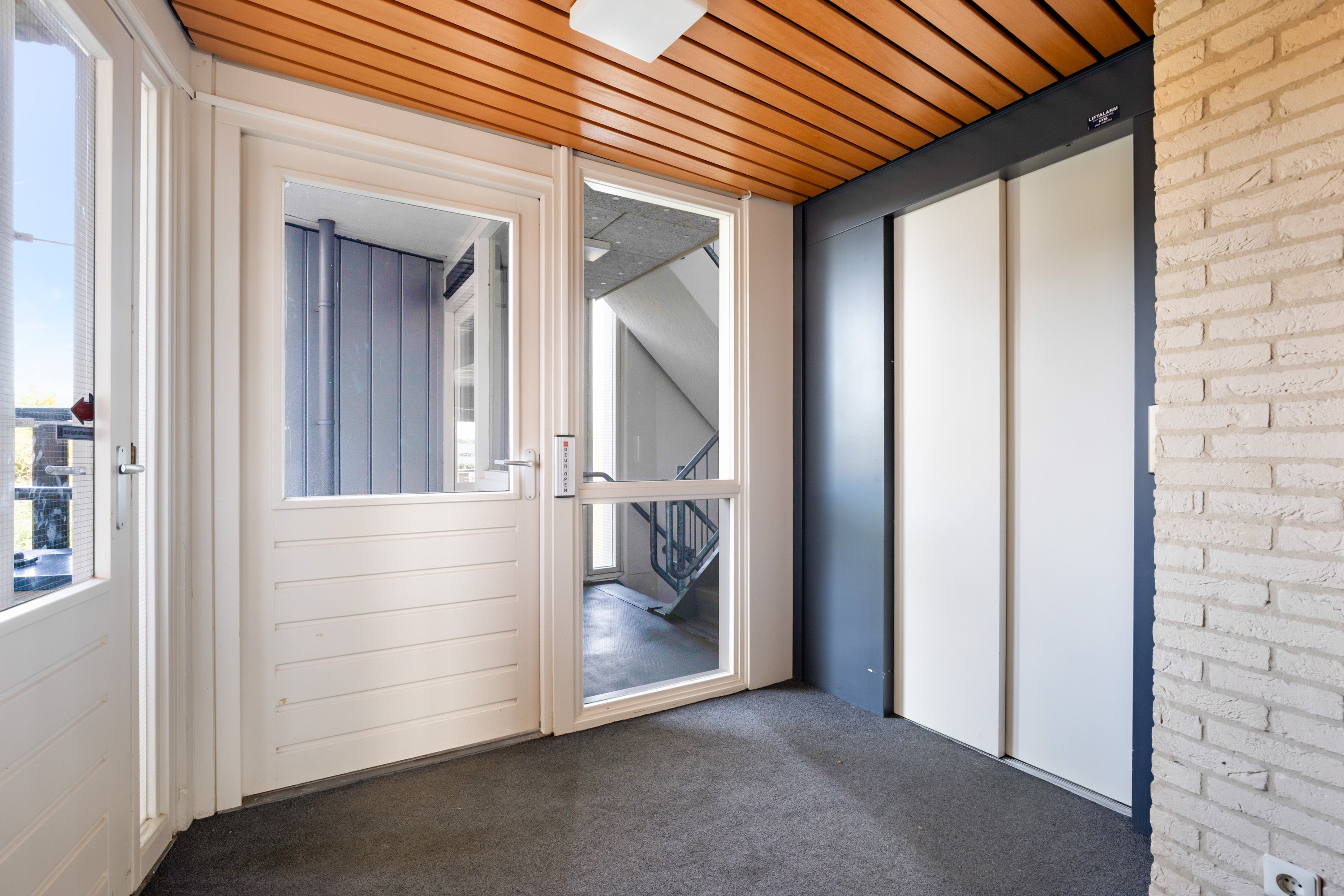 Appartement te koop: Waddenring 185, Barendrecht