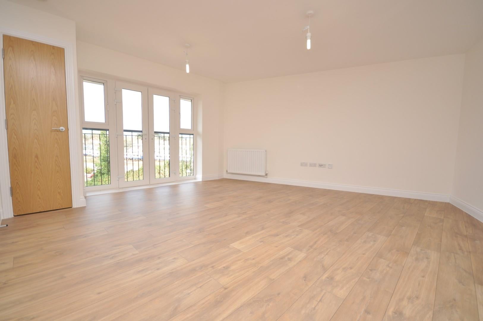 Flat Ferguson Court in London