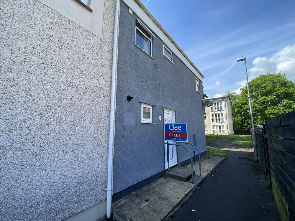 House Pentewan Close in Swansea