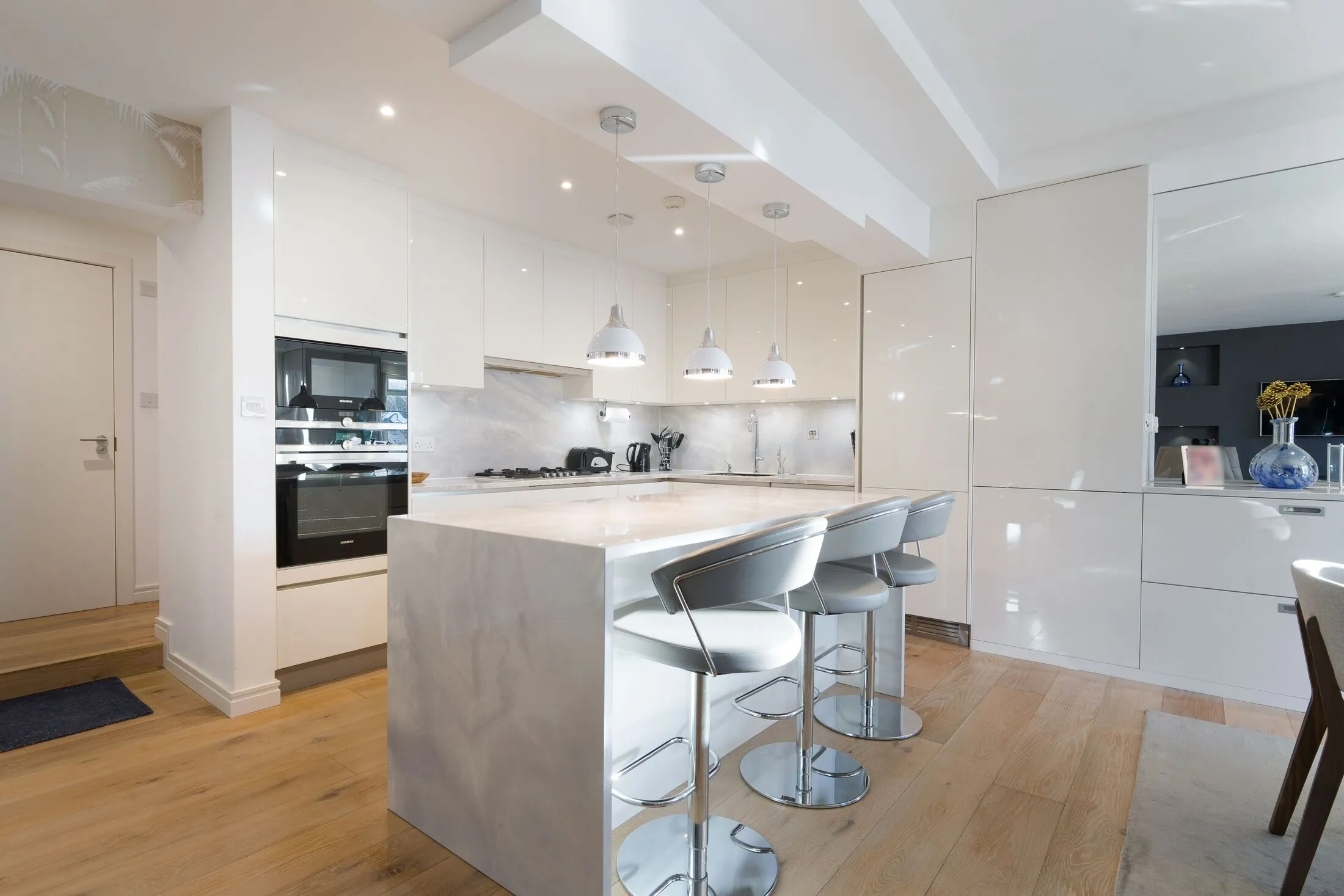 Flat Kendrick Mews in Greater London