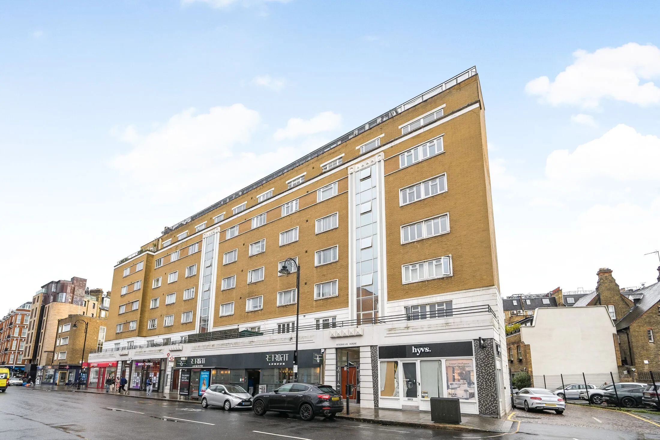 Flat Kendrick Mews in Greater London